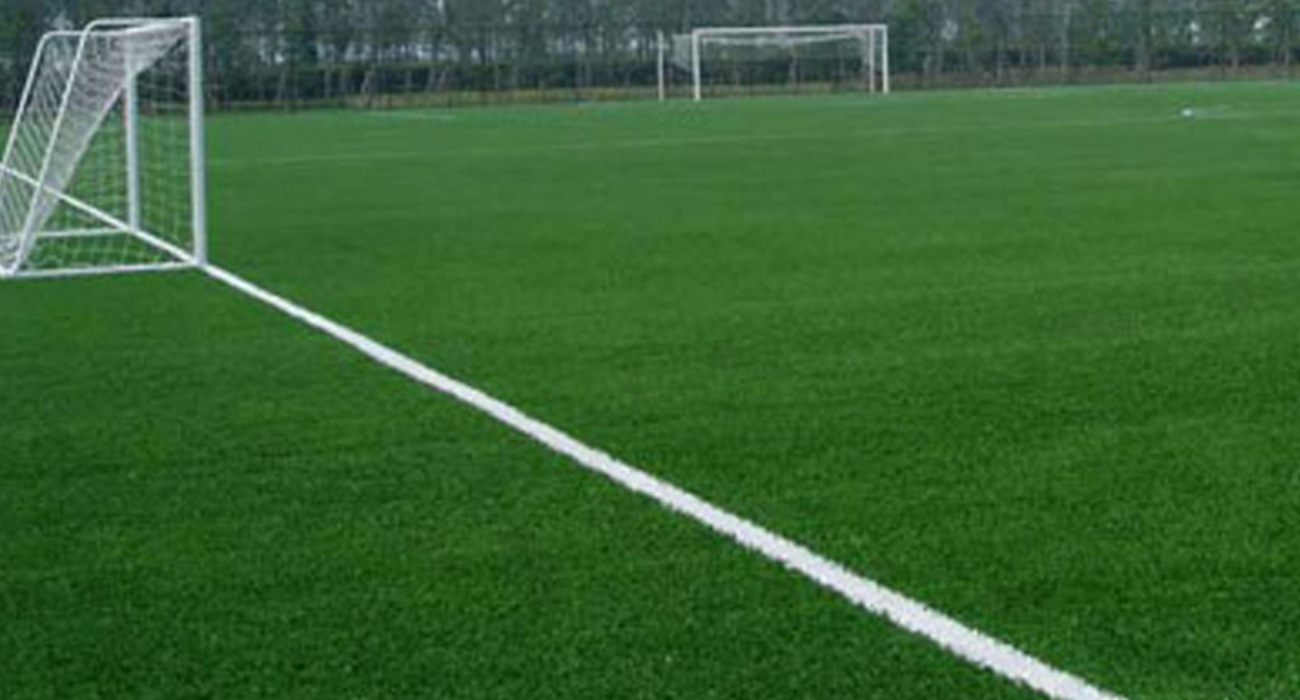 内蒙古土右旗民族中学人造草坪